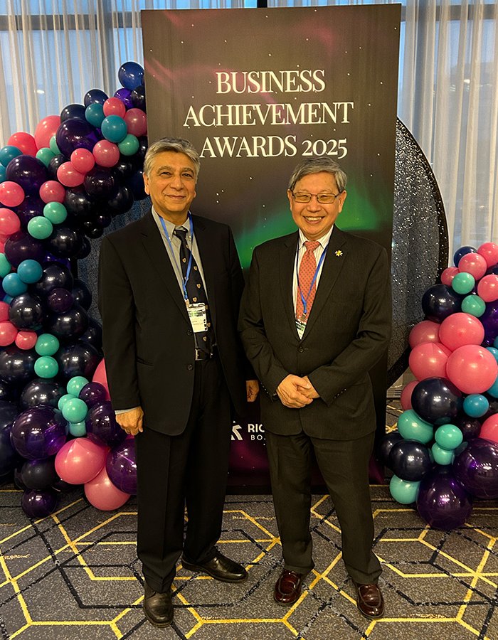 Godwin-Chan-Event-Advance-Net-Electric-recognition-award-of-Business-Achievement-Richmond-Hill-Board-of-Trade