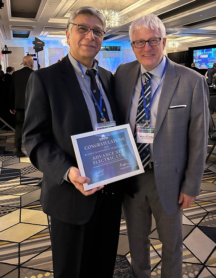 Mayor-David-West-Event-Advance-Net-Electric-recognition-award-of-Business-Achievement-Richmond-Hill-Board-of-Trade