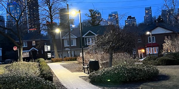 lighting-upgrade-outdoor-walk-after-toronto-gta-advance-net-electric