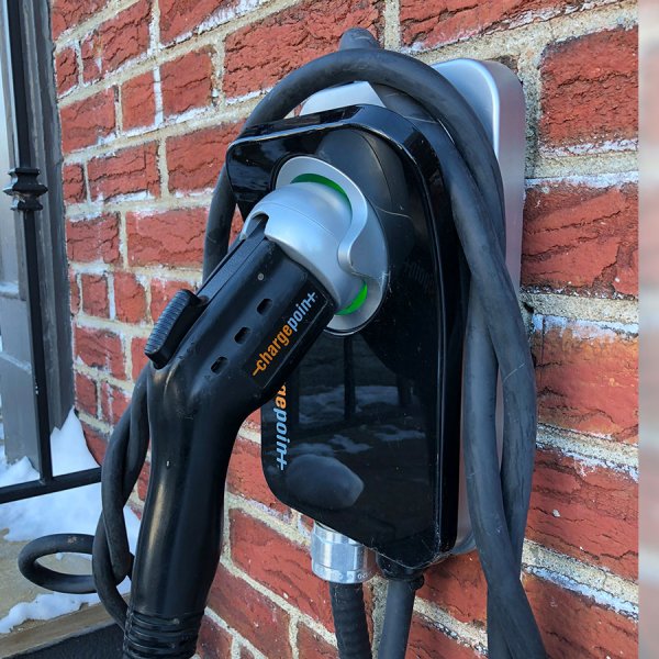 wiring-ev-charger-car-install-toronto-gta-outdoor-advance-net-electric